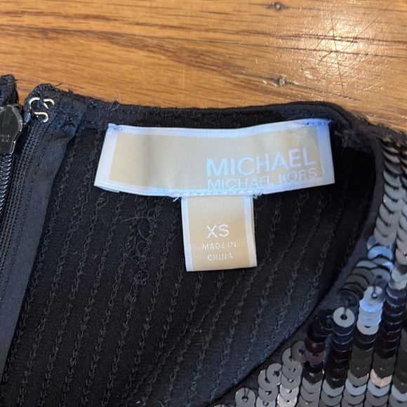 Michael Kors Sequin Bell Cuff Dress - Picture 5 of 6